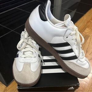 Adidas- Samba Classic J